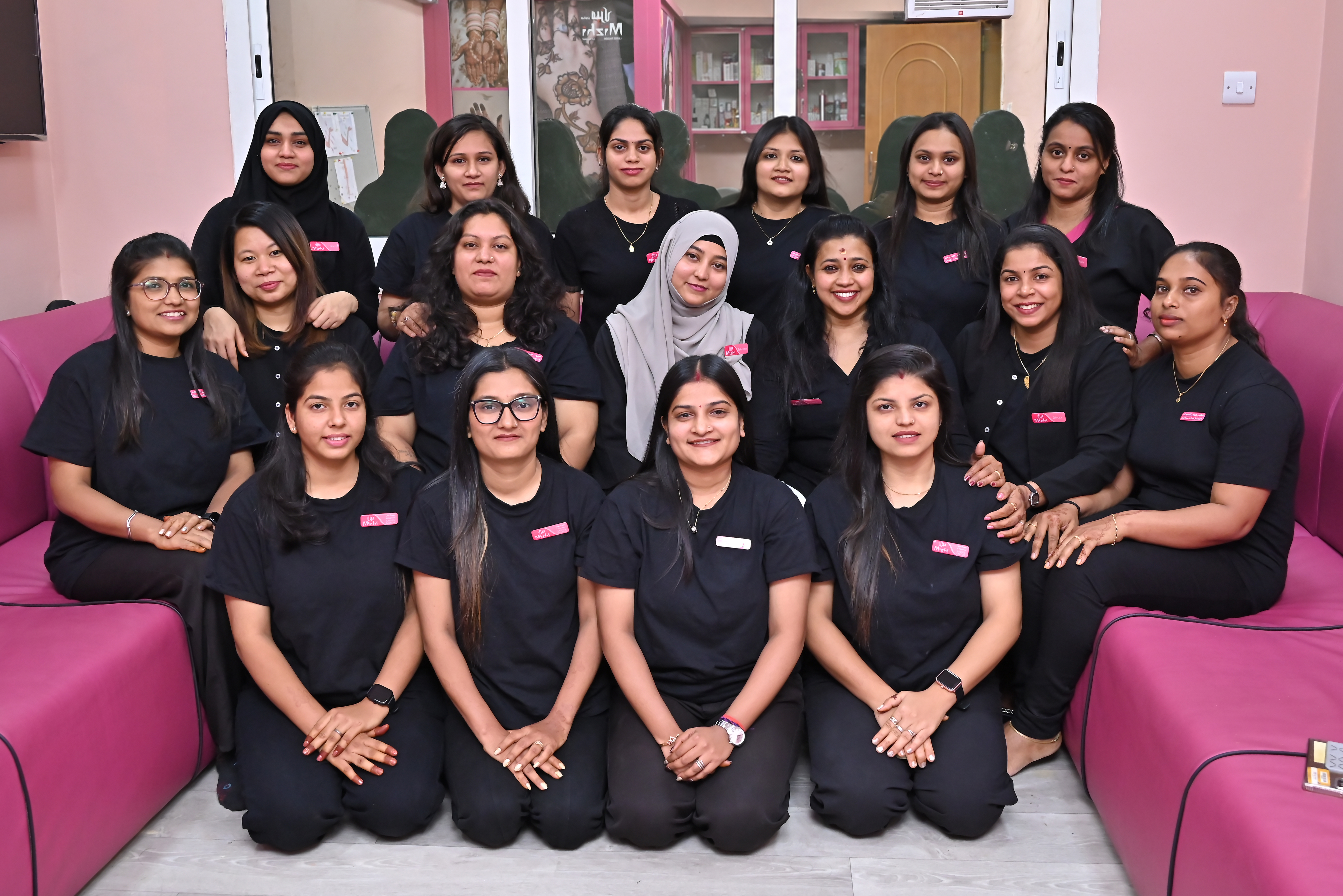 Mizhi Ladies Salon Team